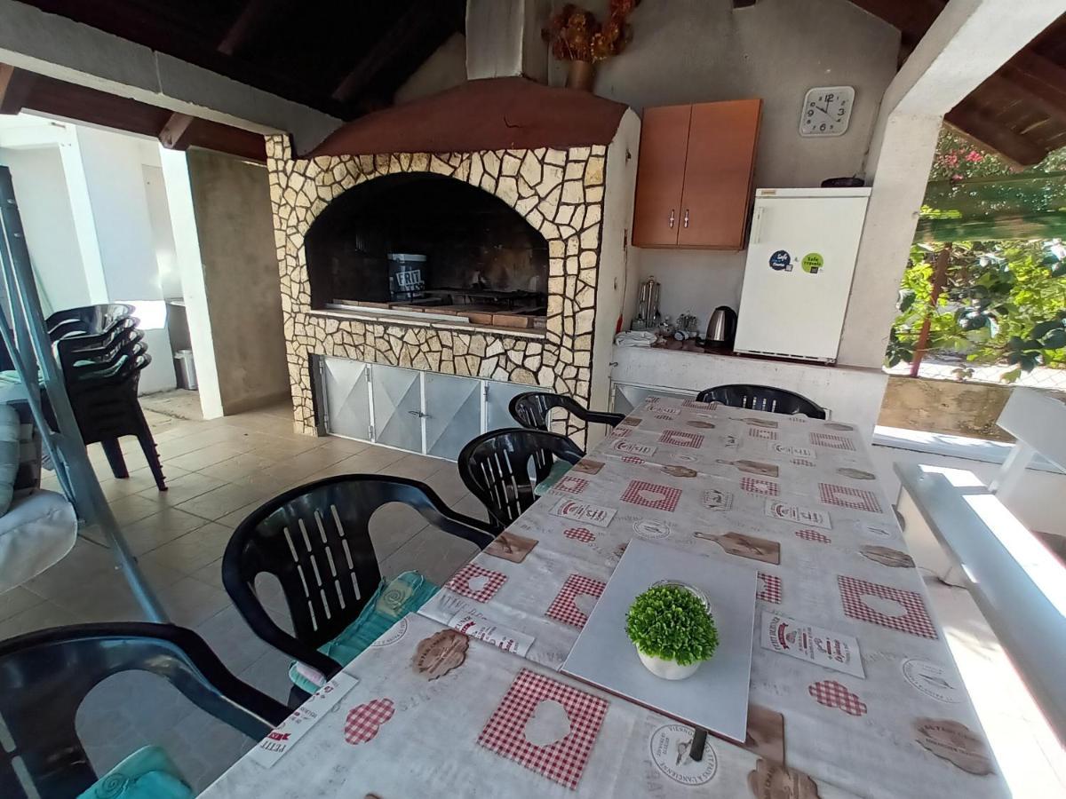 Holiday Home Barbie Водице Экстерьер фото