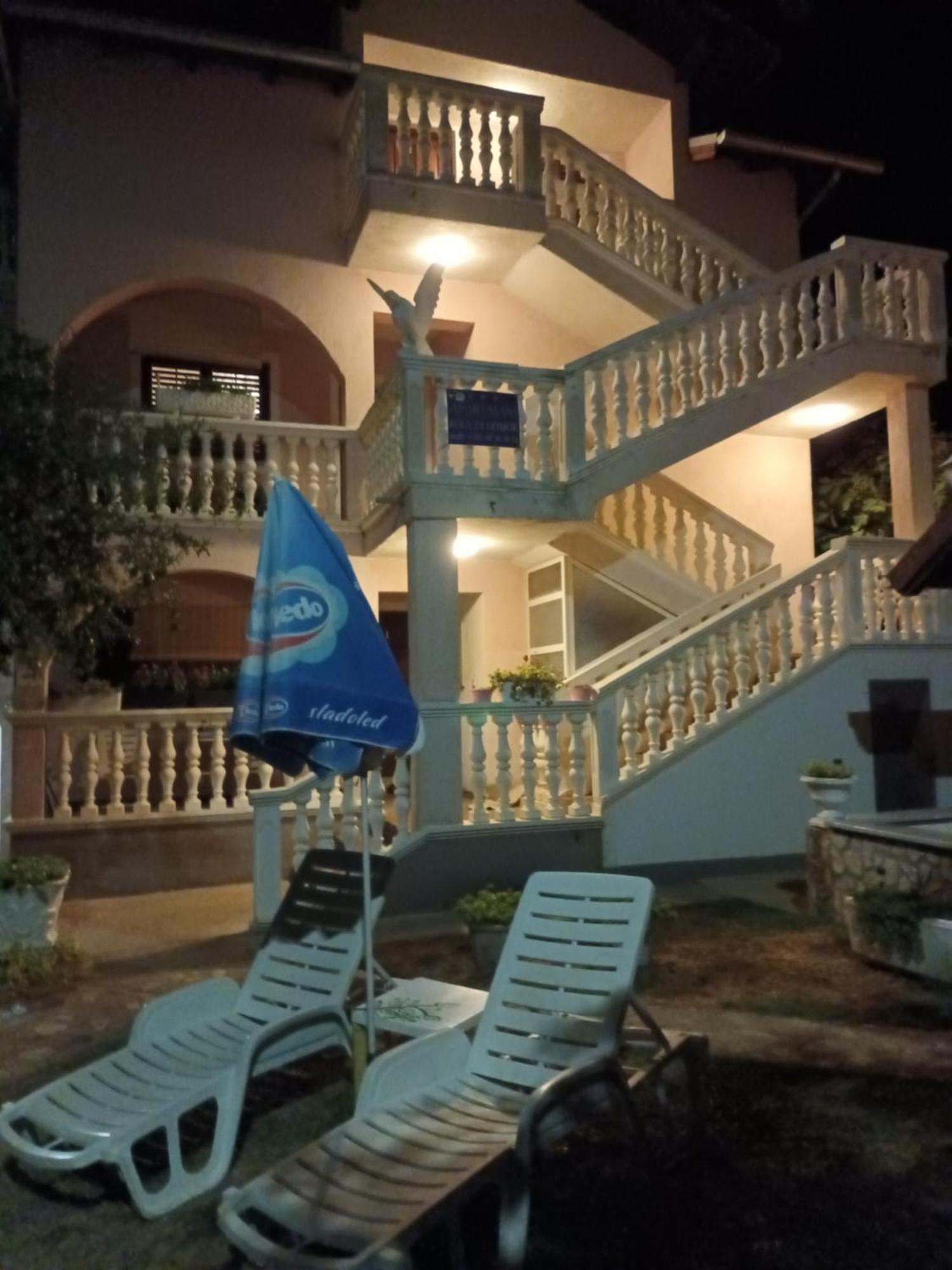 Holiday Home Barbie Водице Экстерьер фото